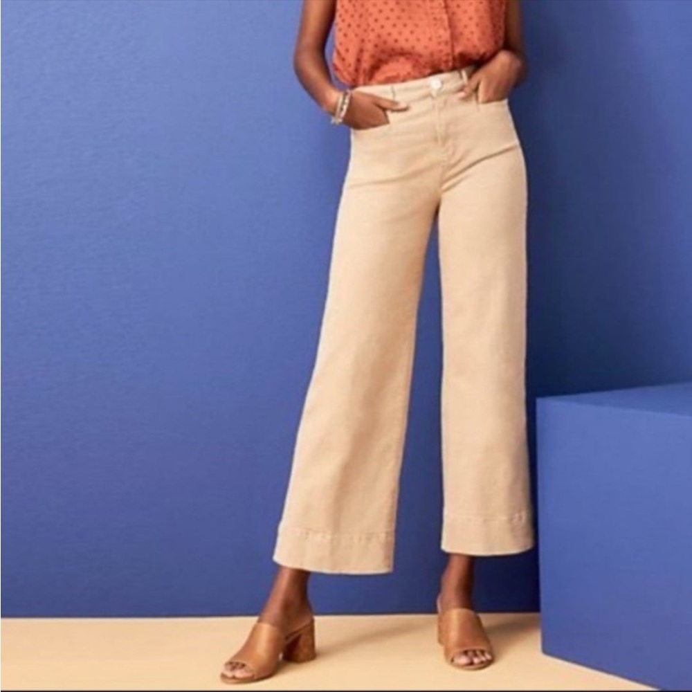 Loft high waist wide leg crop jeans in chai latte size 24 in
